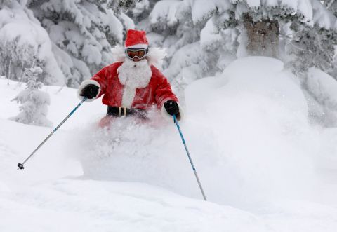 backcountry-skiing-santa