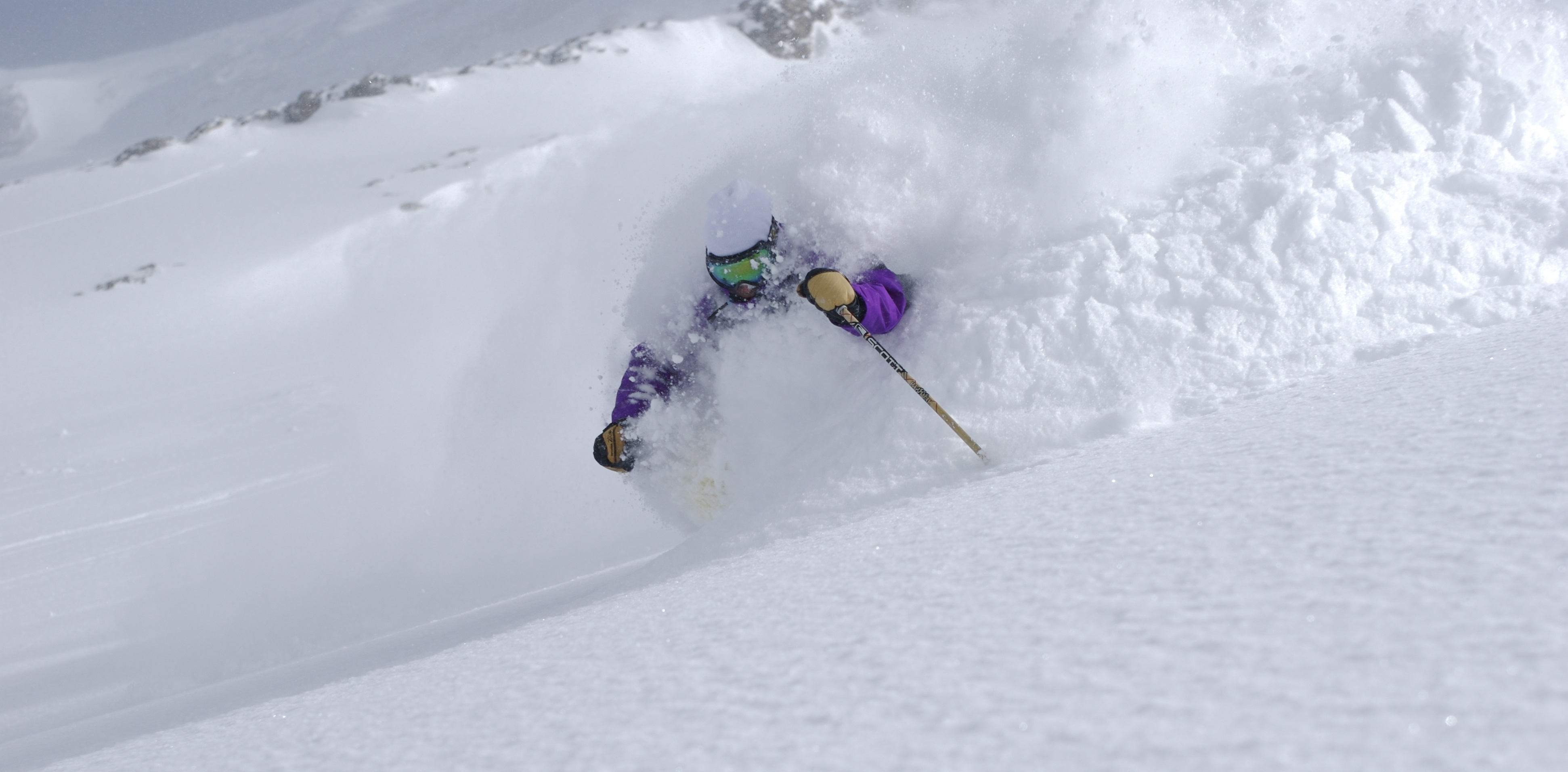 Skiing Deep Powder: 8 Tips to Make it More Fun