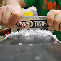 Gear your gear ready: Waxing your skis / board